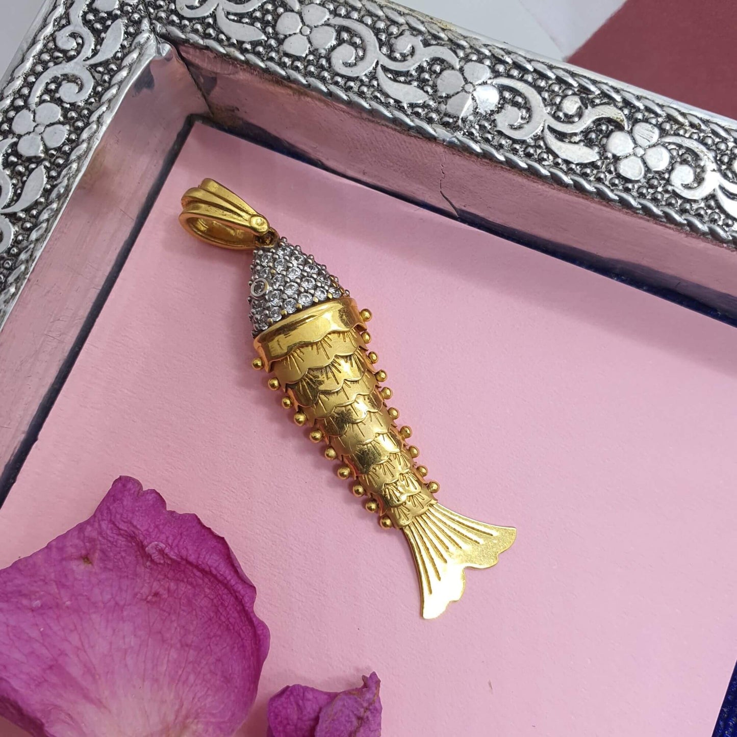 Adelisa Fish Pendant In Fancy Design