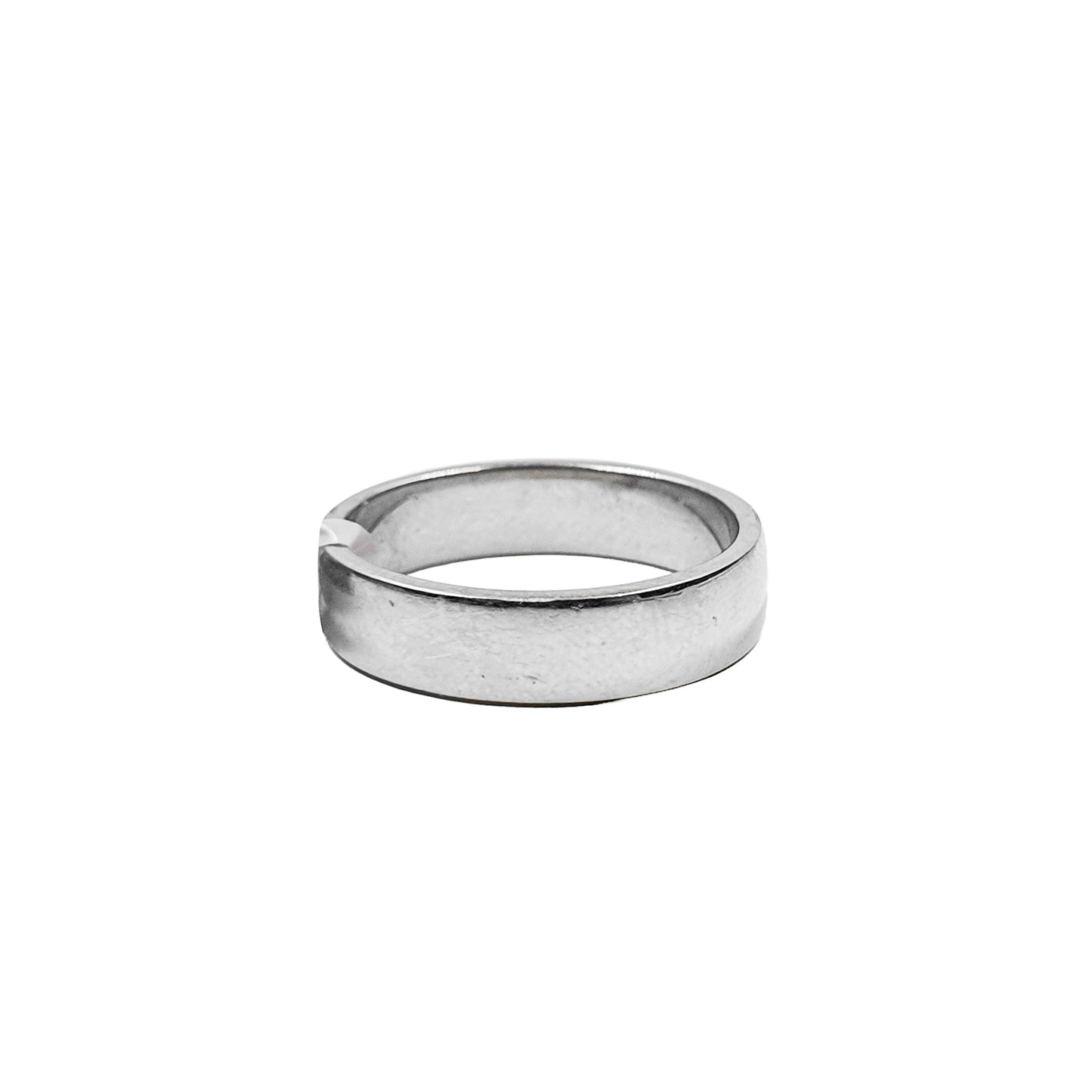 Sleek Plain Platinum Band Ring for Everyday Elegance