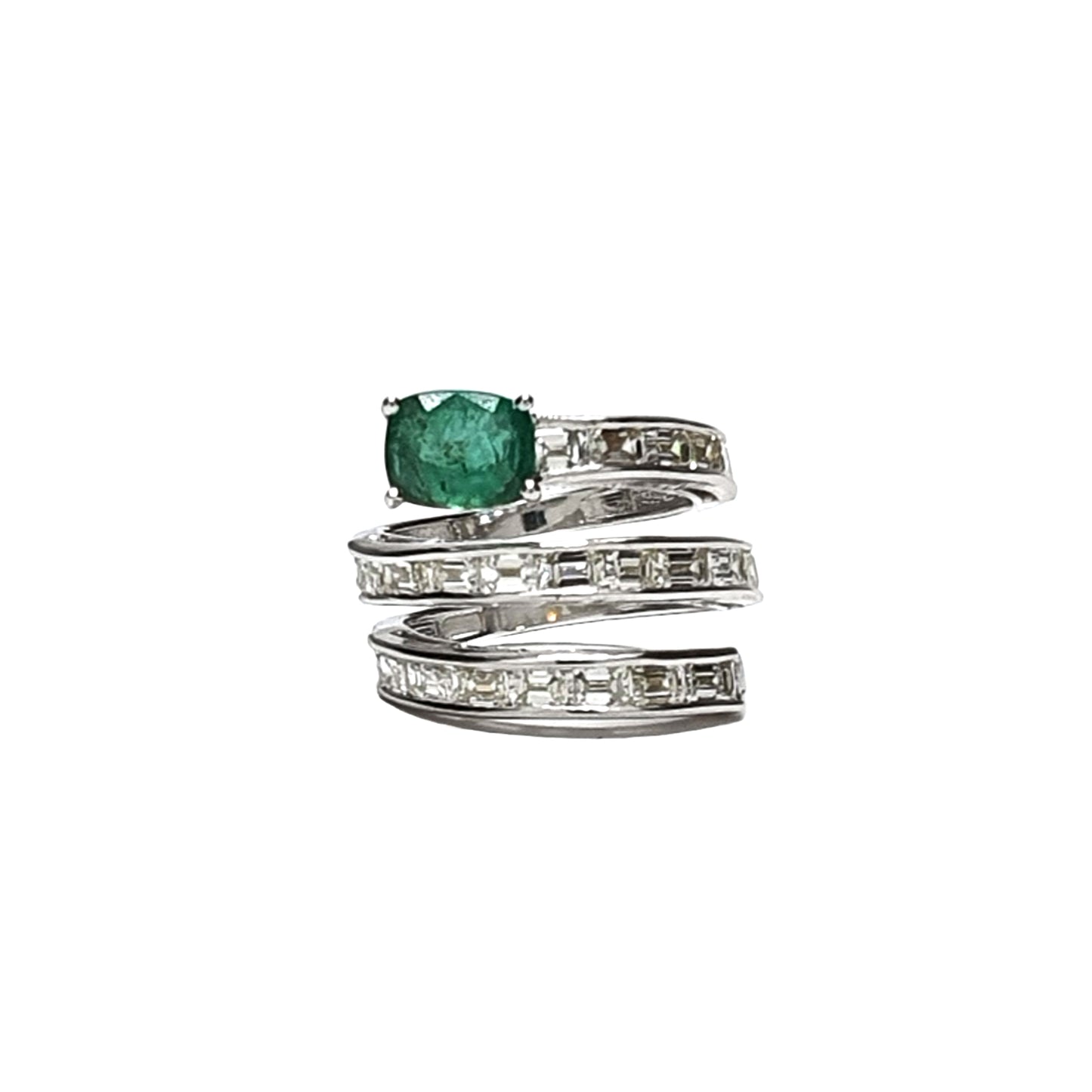 Twist of Elegance: Emerald & Diamond Spiral Ring