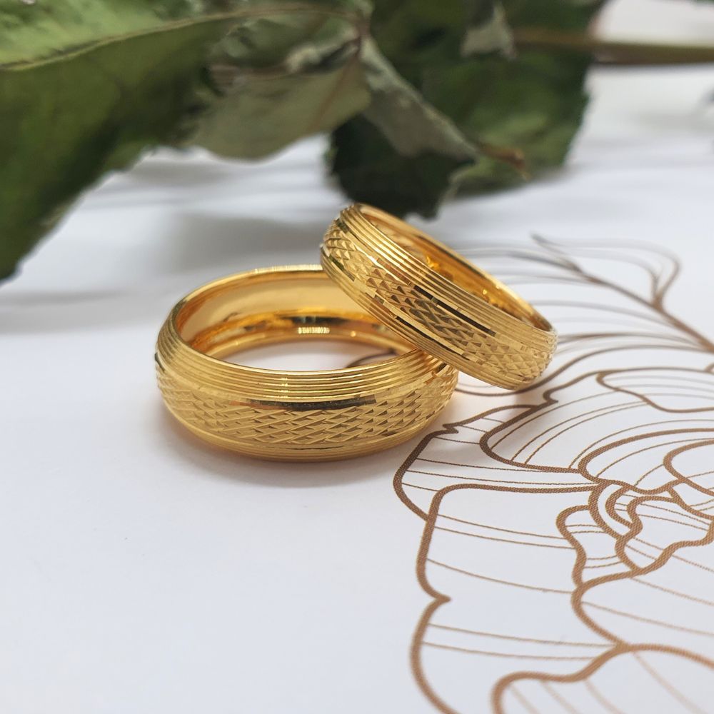 Timeless Gold Couple Rings: A Beautiful Expression of Love