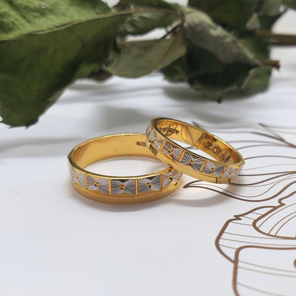 Two-Tone Design Couple Band Ring for Him & Her