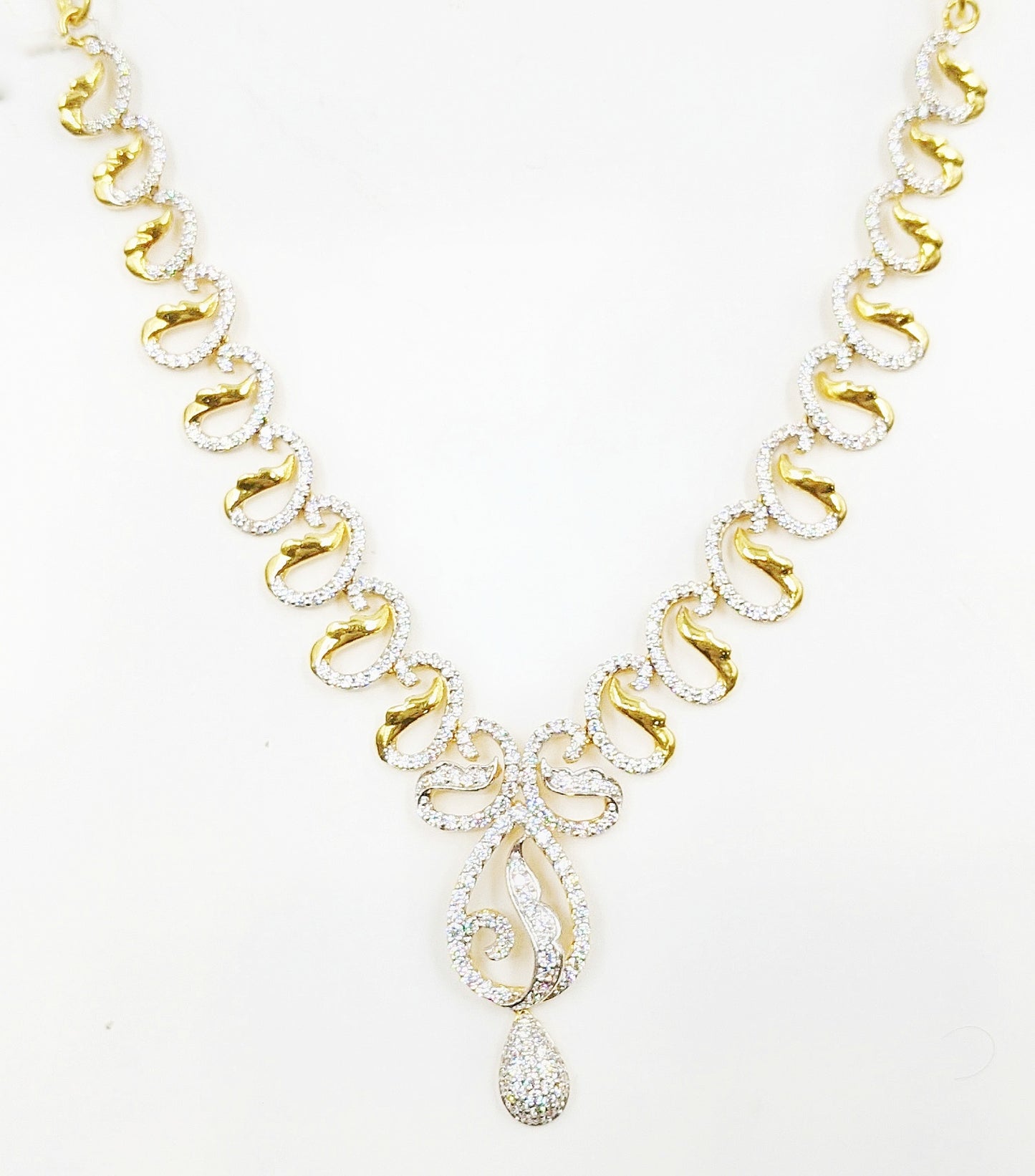Diya Gold Necklace
