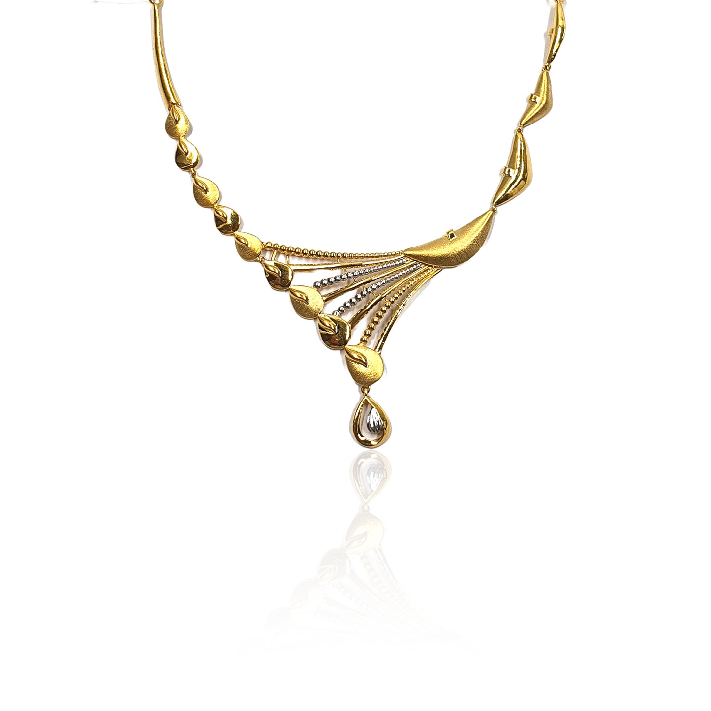 Nia Gold Necklace