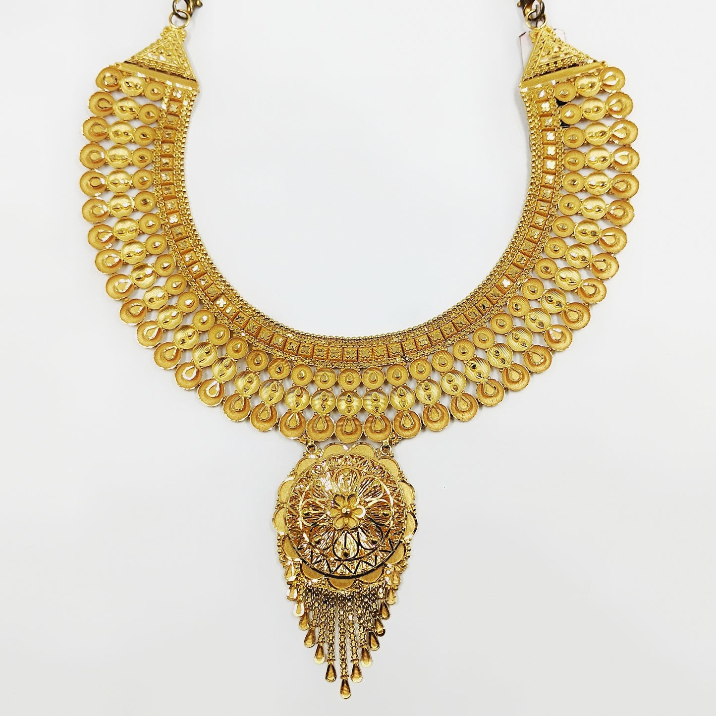 Abeerika Gold Necklace