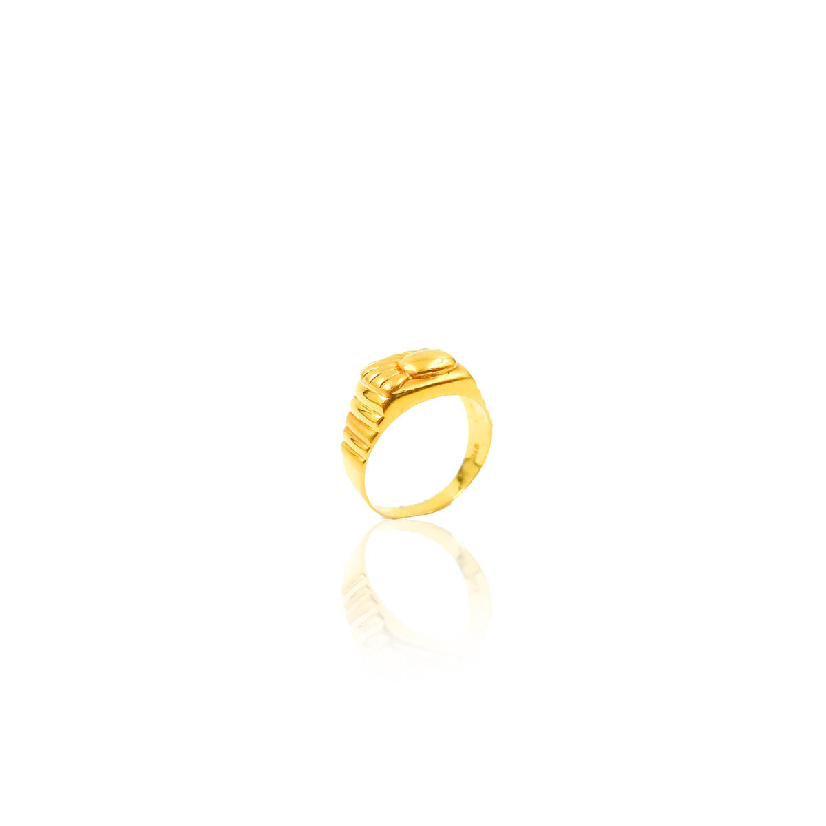 Gentlemen's Draft Beaumont Mens Gold Ring