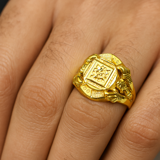 Gentlemen's Draft Elegant Heavy Gold Men's Signet Ring