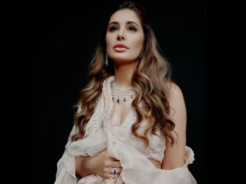Nargis Fkhri in RK