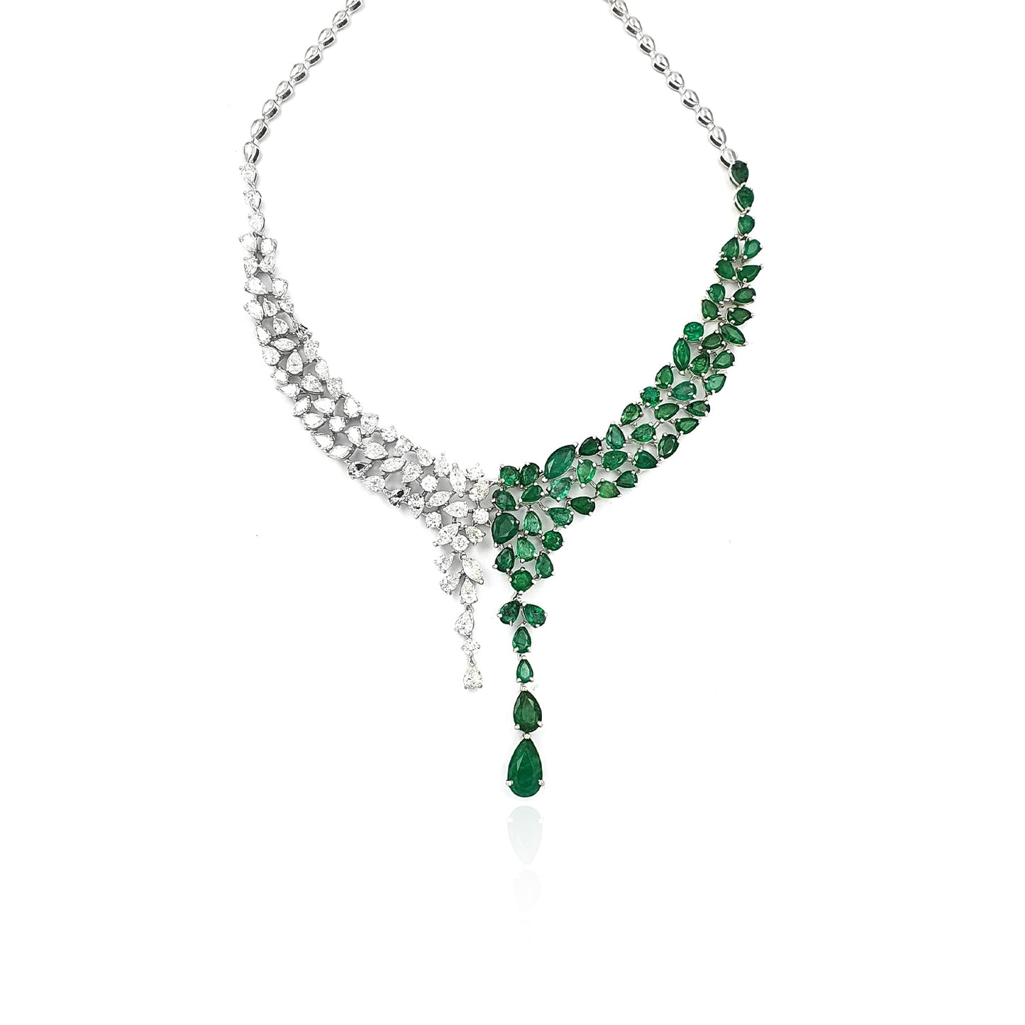 Alcina Artistic Diamond Necklace