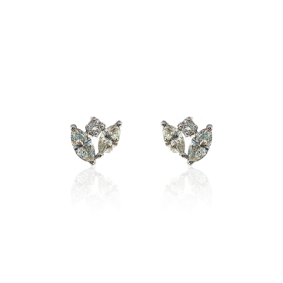 Donni Daily Wear Modern Diamond Earring