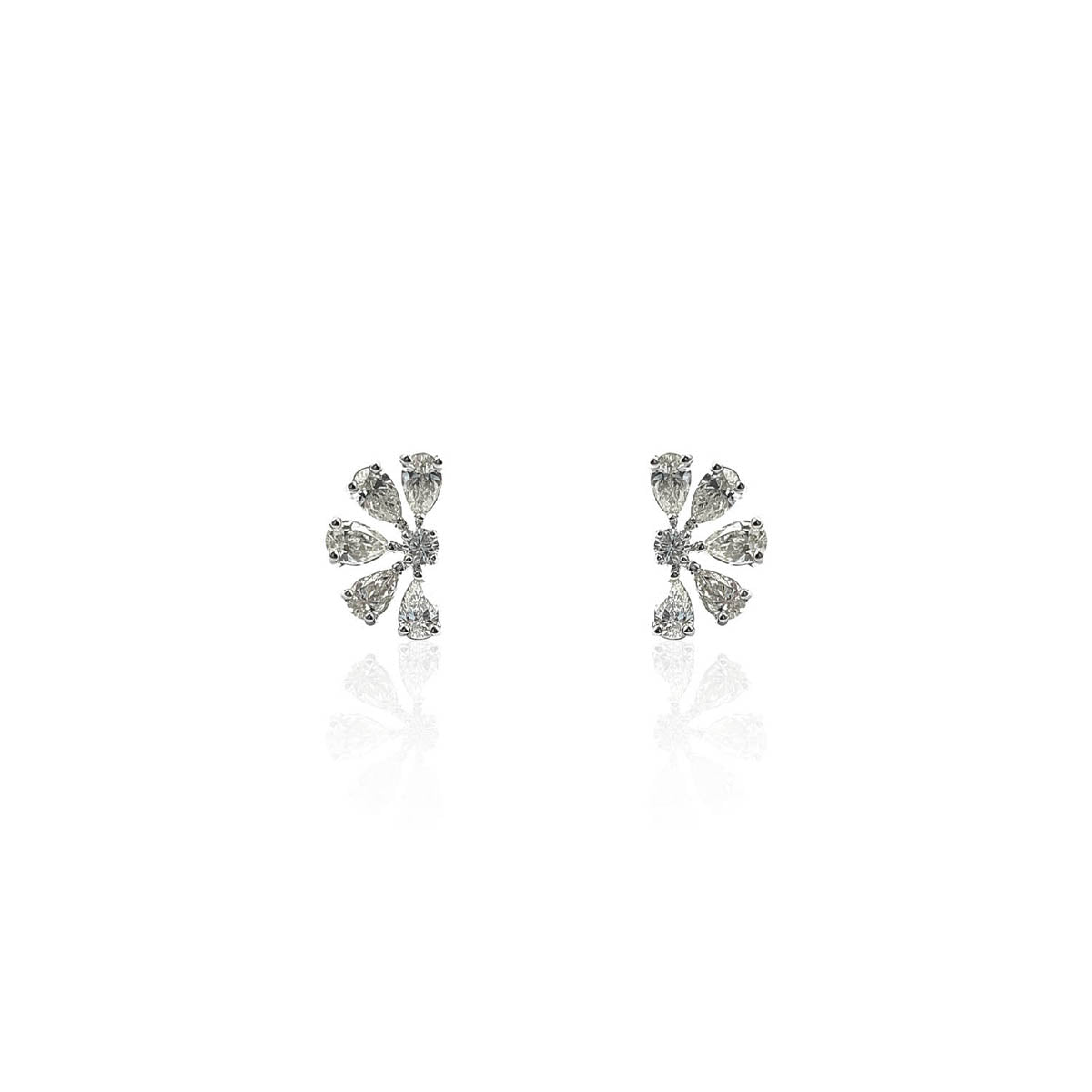 Donisha Daily Wear Latest Diamond Earring