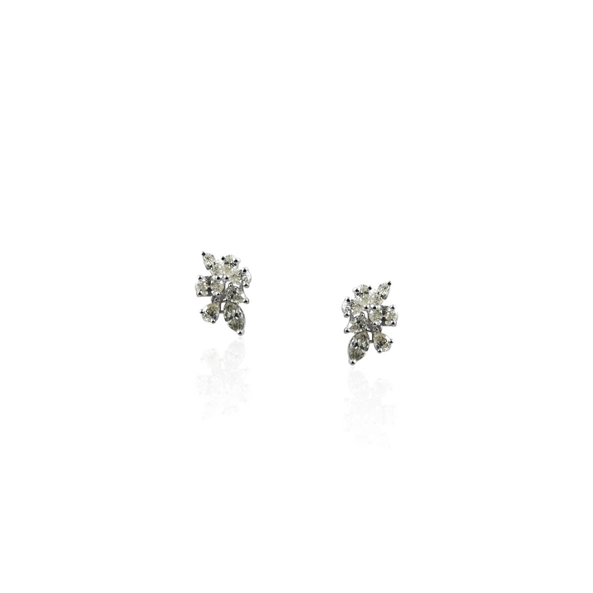 Lucie Sparkling Diamond Earring