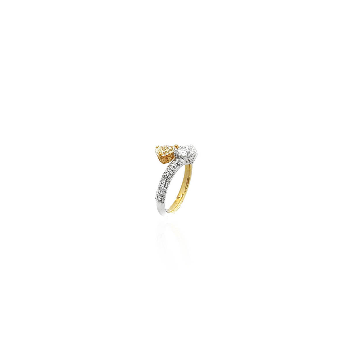 Donya Lighting Diamond Women's Ring