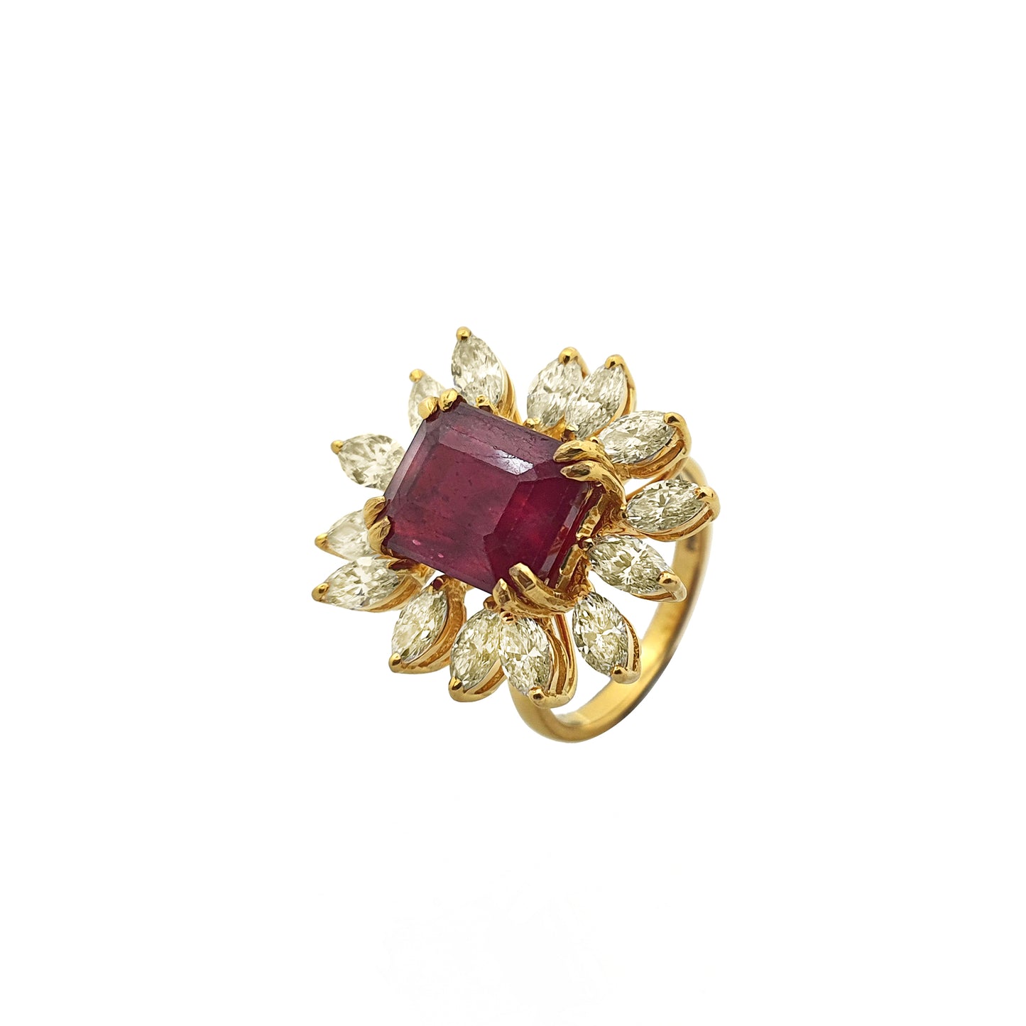 Saachi Glossy Cocktail Diamond Ring