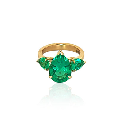 Agnella Emerald Ring