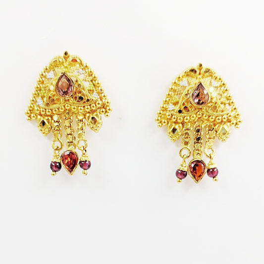 Charvi Gold Earring