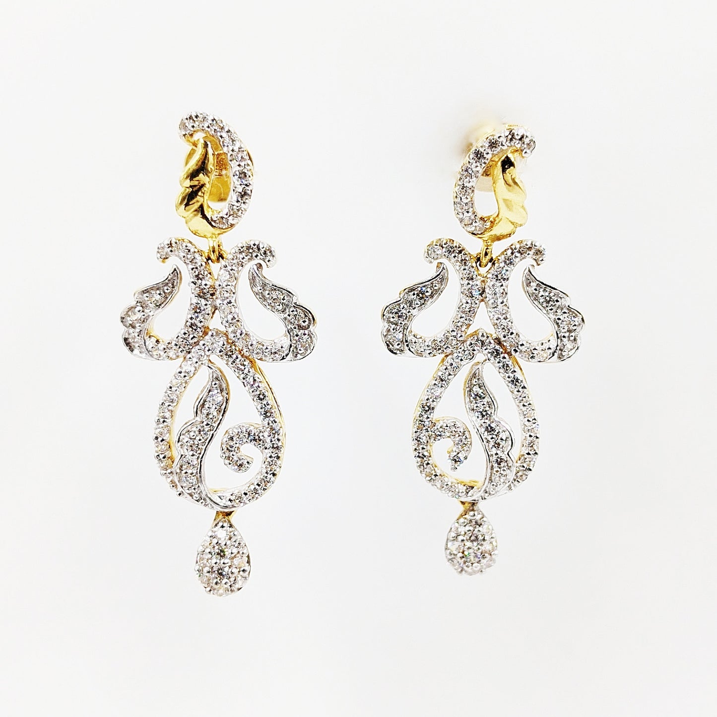 Ishita Gold Earring