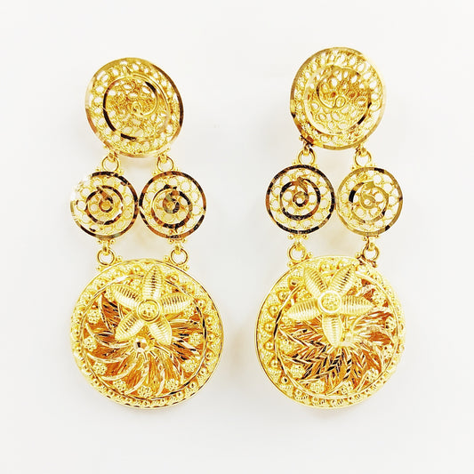 Aashna Gold Earring