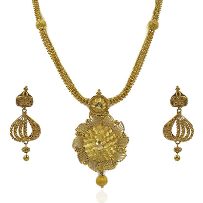 Glamorous Gold Necklace Set