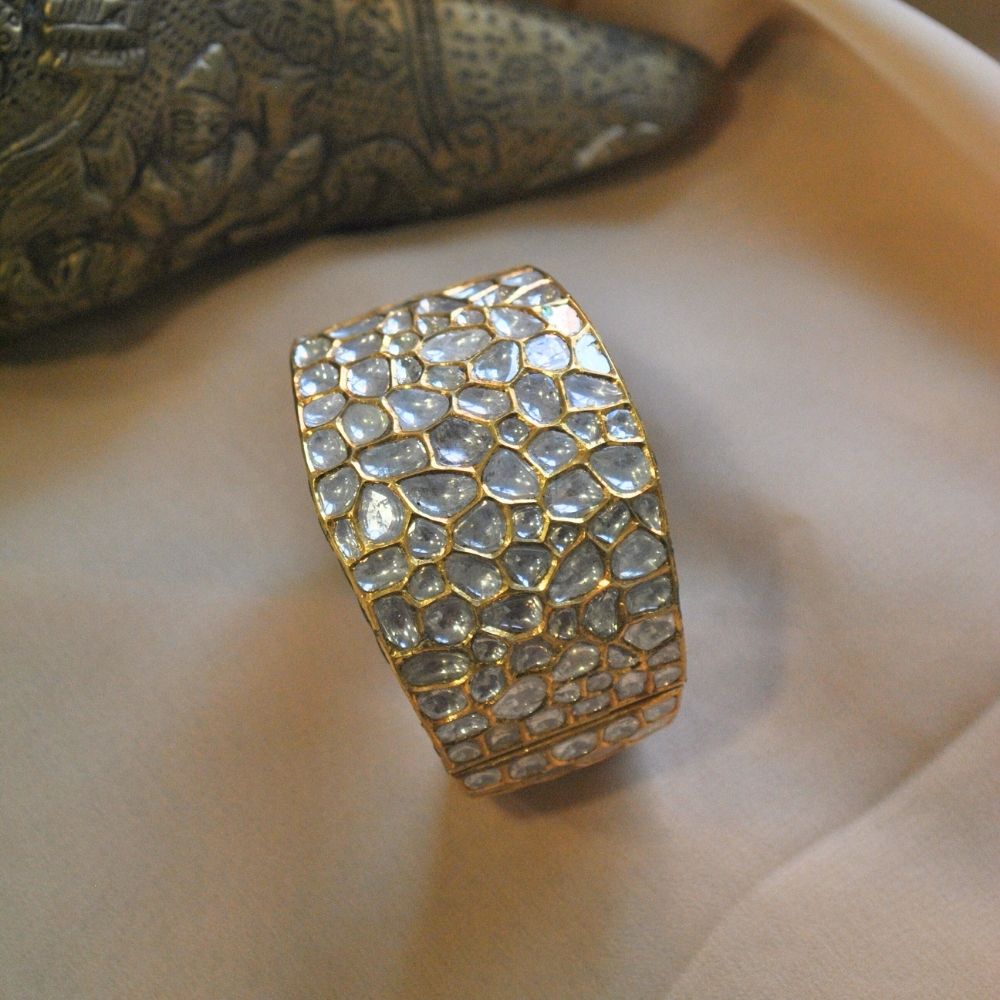 Majestic Bridal Floral Polki Bracelet in 18K Gold