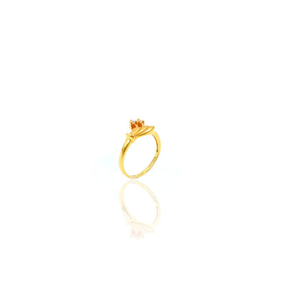 Ancelin Casting Gold Ring With Fancy Diamond