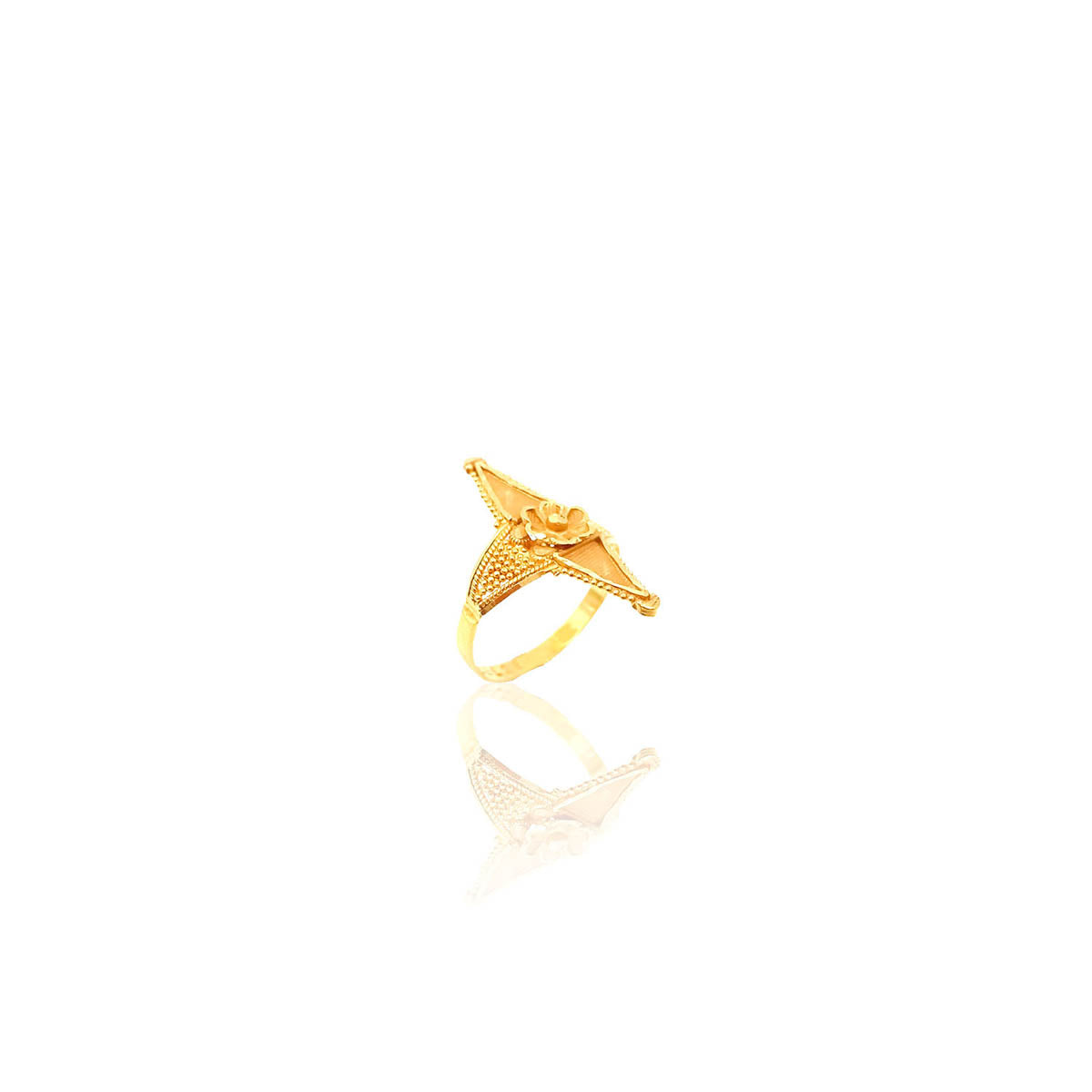 Arjean Traditional Gold Ring