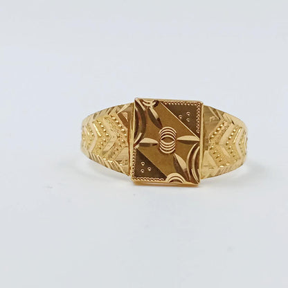 Baylen Mens Gold Ring