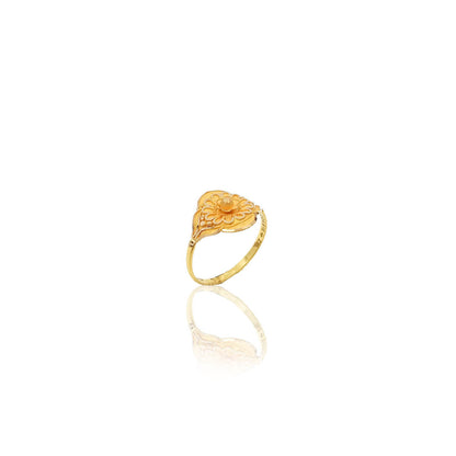 Antoinette Traditional Gold Ring