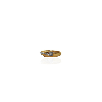 Akhila Gold Ring