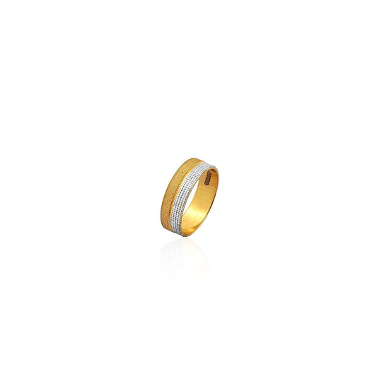 Akshata Fancy Gold Band Ring