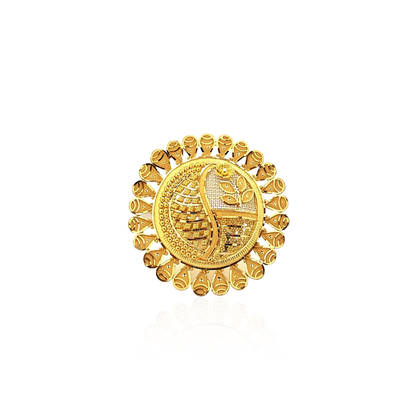 Ahilya Cocktail Gold Ring