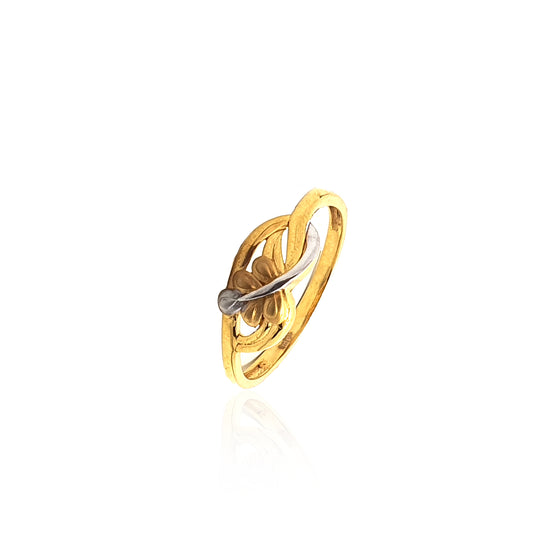 Stylish Leafy Gold Ring