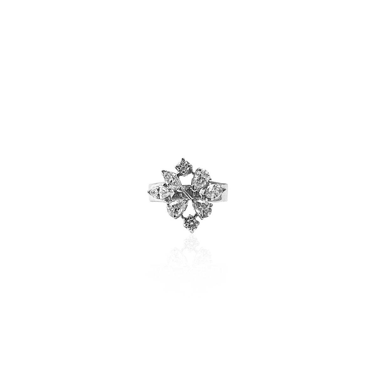 Ilina Shining Cluster Diamond Ring - RK Jewellers